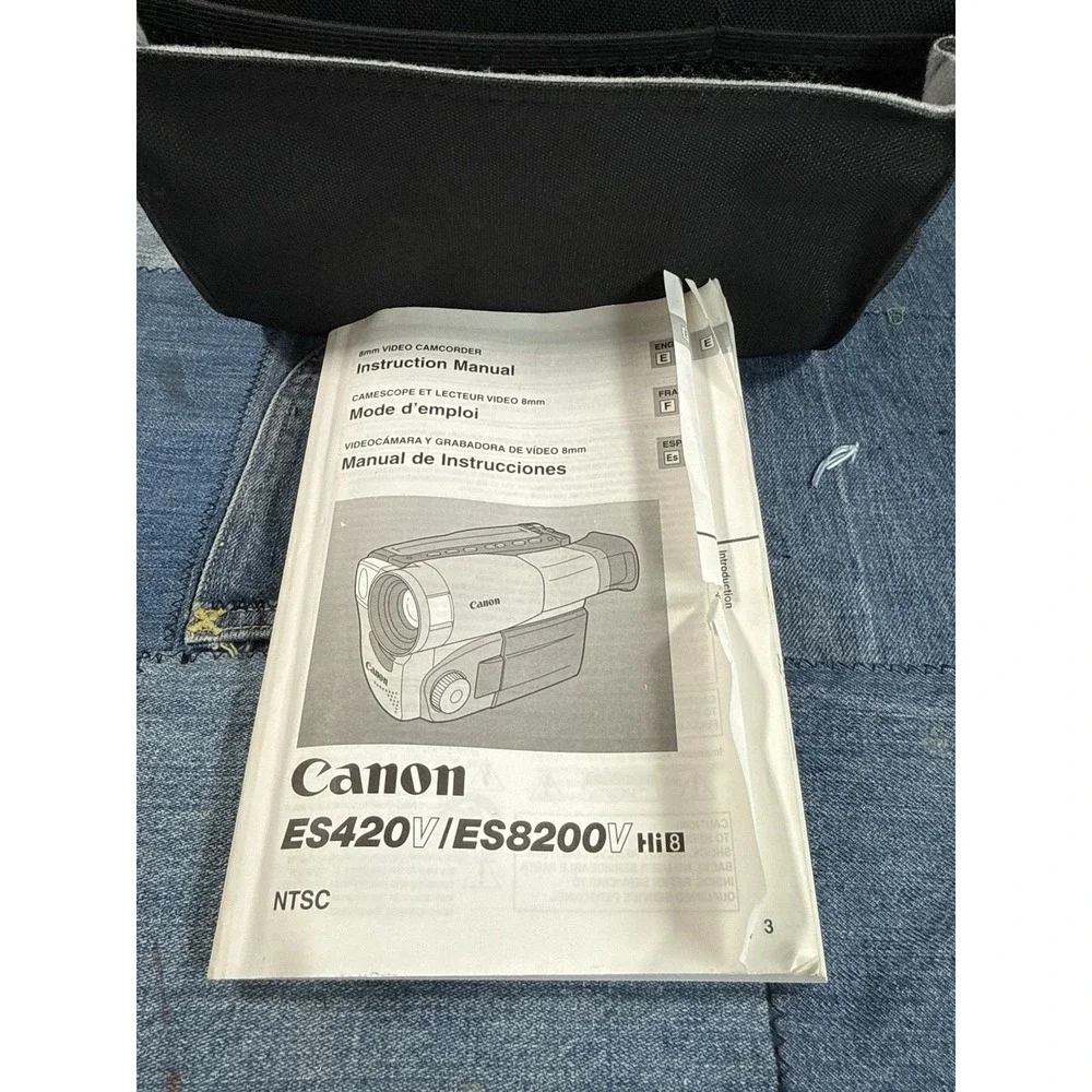 Canon ES8200V Hi8 8mm Analog Camcorder Bundle‎ - Tested and Working
